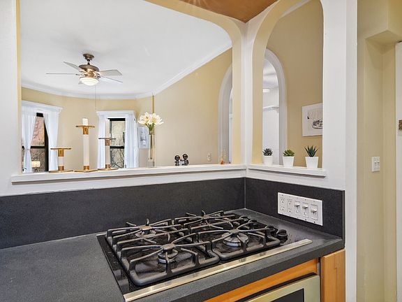 4th image of 313 W 82nd St APT 3A