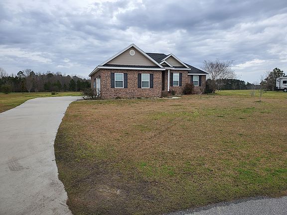 3rd image of 133 Wedgefield Way