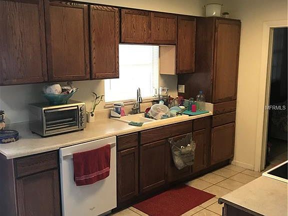 3rd image of 217 Hamlin Dr