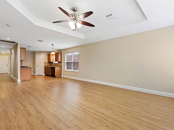 3rd image of 8907 Grand Villa Lane