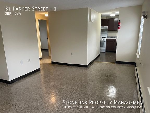 4th image of 31 Parker St Floor 1