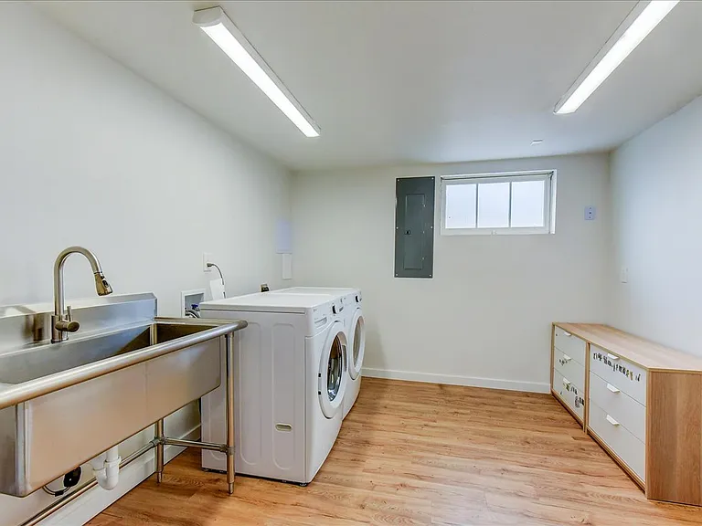 3228 57th Ave SW — Photo 23