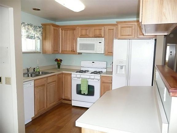 5th image of 785 Wilbud Dr