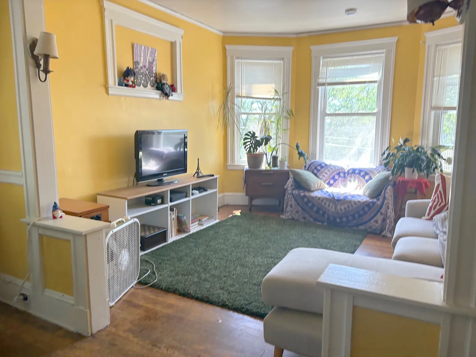 3 bed, 1100 sqft, $3,800 — Photo 3