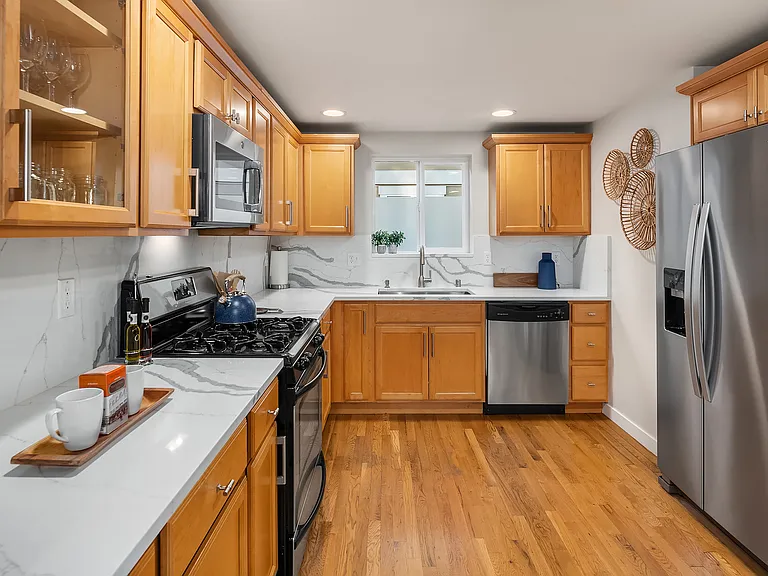 4835 Delridge Way SW — Photo 9