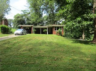1147 Enota Cir NE, Gainesville, GA 30501