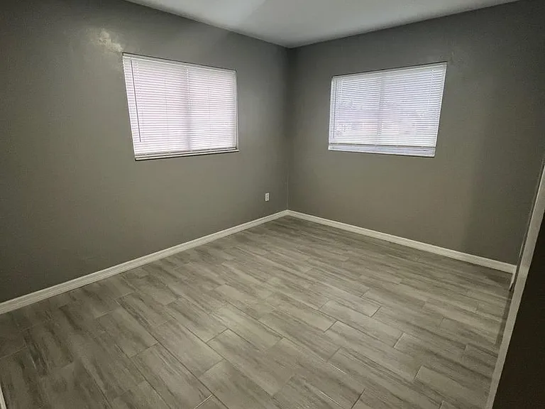 119 Gordon Ave S — Photo 14