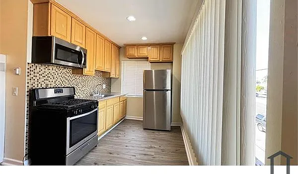 2 bed, $2,450 — Photo 1