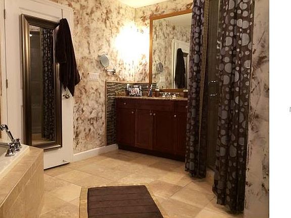5th image of 2305 Edgewater Dr APT 1506