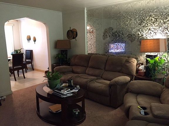 3rd image of 6332 W Bloomingdale Ave