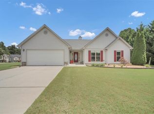 1411 Silvergate Way, Winder, GA 30680