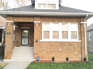 8329 S Cregier Ave, Chicago, IL 60617