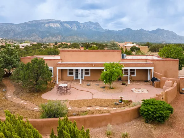 27 Homestead Ln, Placitas, NM 87043
