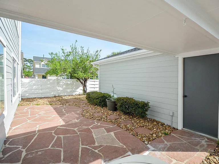 9939 Farrell Dr — Photo 19