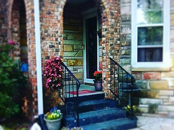 5th image of 207 S Park St