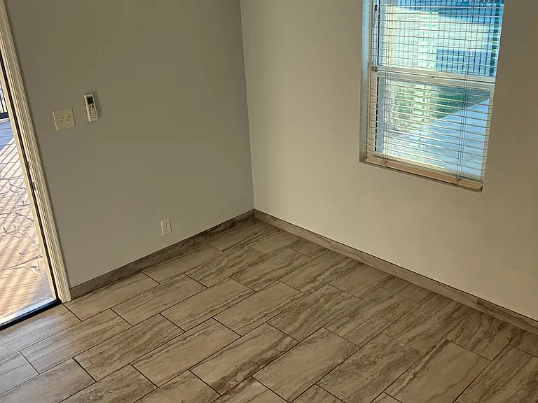 2336 W Orange Dr #C — Photo 5