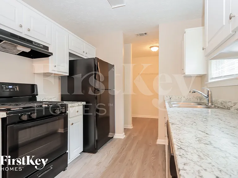 11035 Shannon Cir — Photo 7