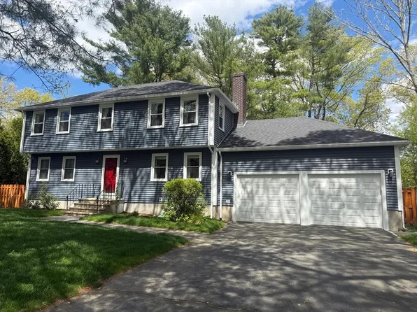 6 Larson Rd, Milford, MA 01757