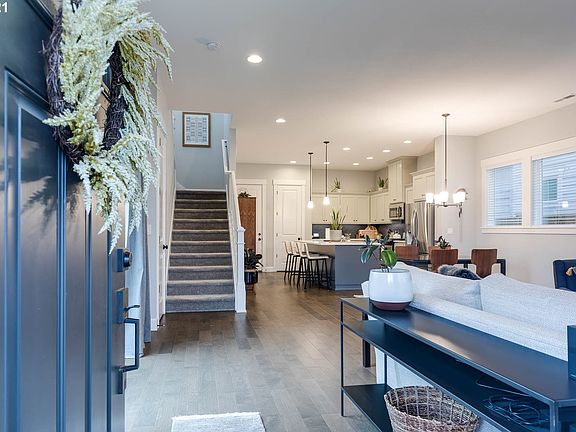 3rd image of 7064 SE Chinkapin Dr
