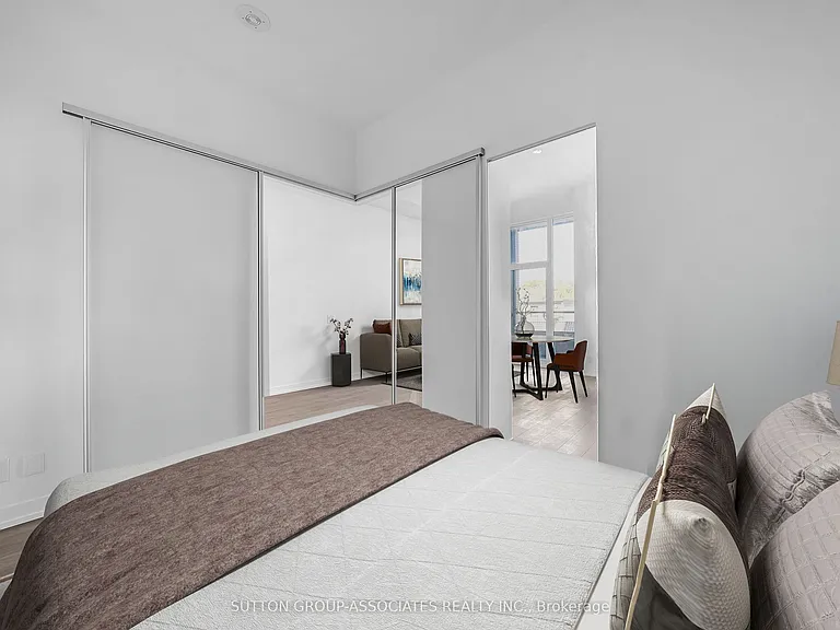 270 Dufferin St #213 — Photo 5