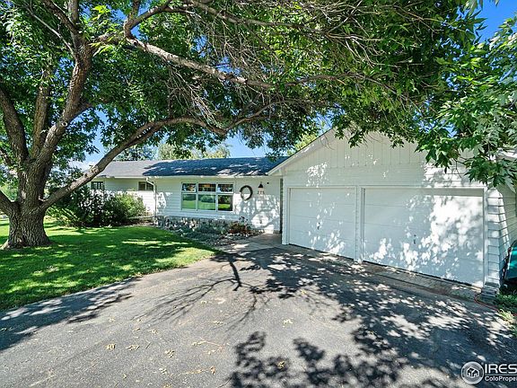 3rd image of 275 Victoria Dr