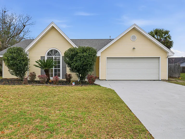 1434 Santa Anita Dr — Photo 1