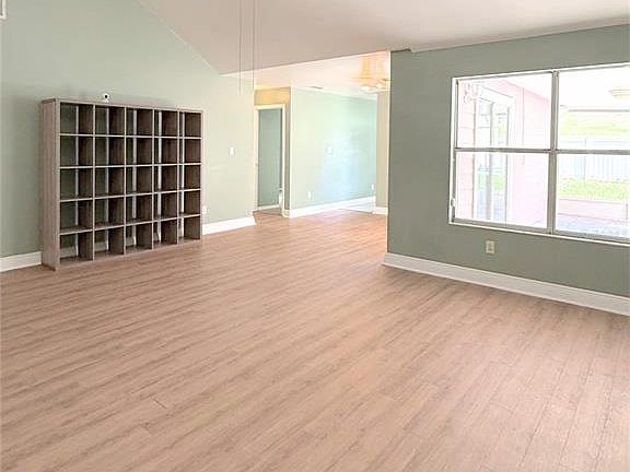 5th image of 207 SONOMA VALLEY CIRCLE
