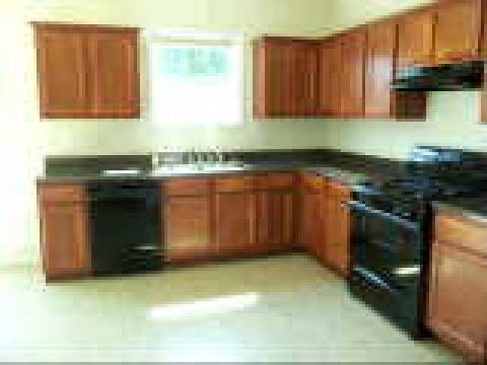 2nd image of 1573 Thornwick Trce