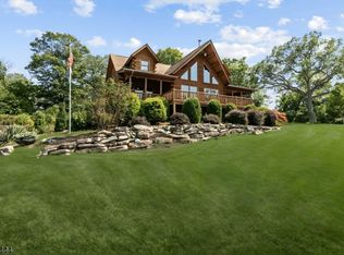 2 - 4 Garrett Dr, Hampton Twp., NJ 07860