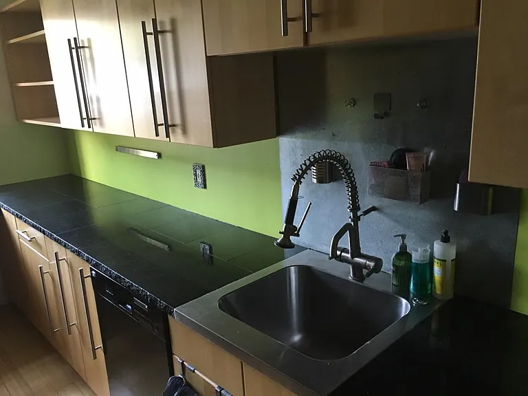 Kitchen- Right Side