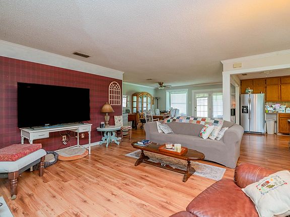 4th image of 2175 County Road 186 E