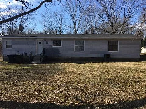 4 bed, 1512 sqft, $995 — Photo 3