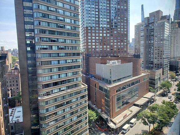 3rd image of 155 W 68th St APT 1928