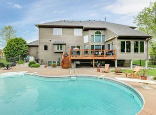 660 Weston Ridge Pkwy, Chaska, MN 55318