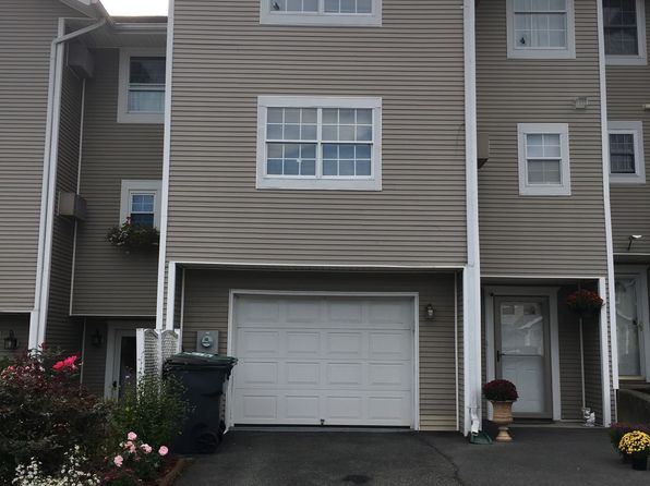 23 Brookside Dr W