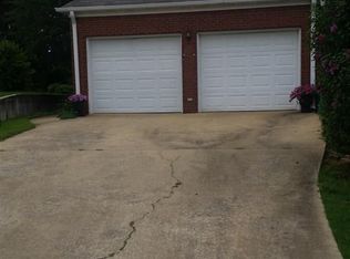 22 Oak Pl, Pleasant Grove, AL 35127