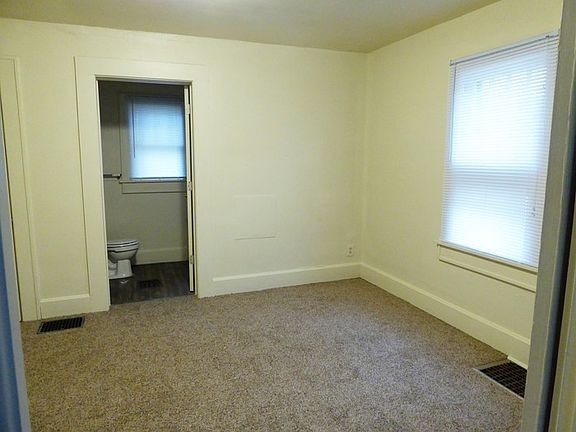3rd image of 2406 Hulman St