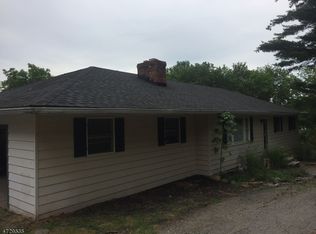 91 Yellow Frame Rd, Newton, NJ 07860