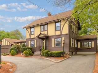 718 Lowell St, Peabody, MA 01960