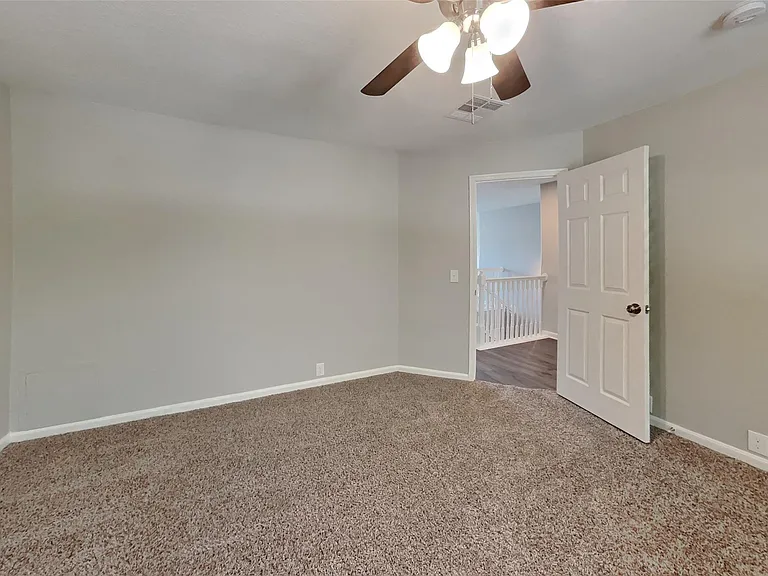 4714 Pin Oak Creek Ln — Photo 11