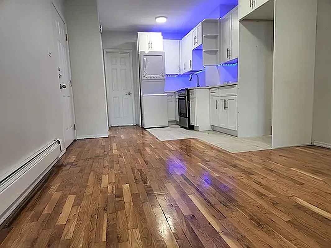 Building Photo - 32A Pulaski St #2