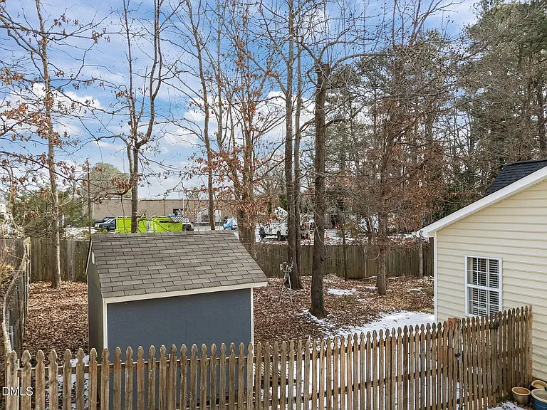 113 Fieldspring Ln — Photo 8