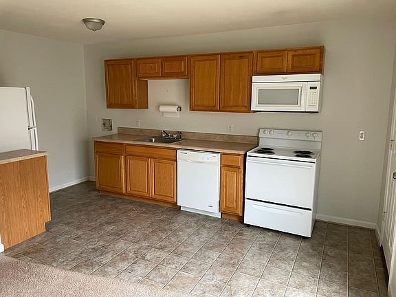 3rd image of 165 Delmar Ln APT G