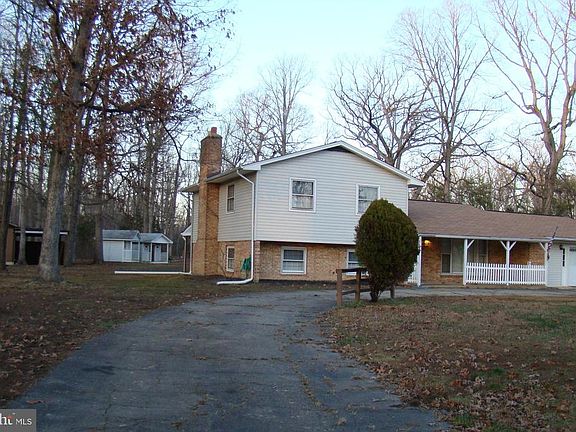 3rd image of 9648 Randall Dr