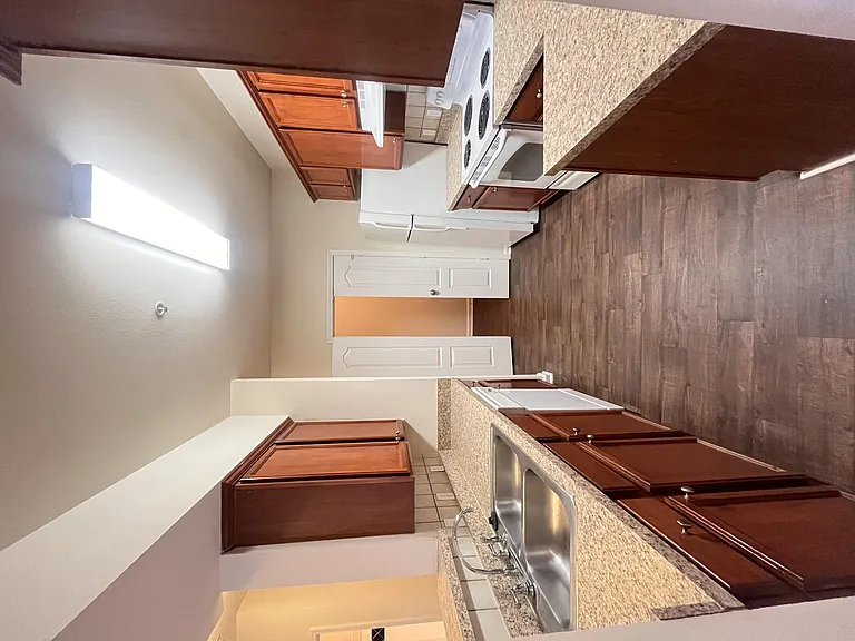 Wesley Kensington Apartments at Stonecrest — Photo 297