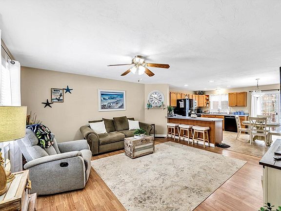 3rd image of 27 Ridge Drive UNIT 27