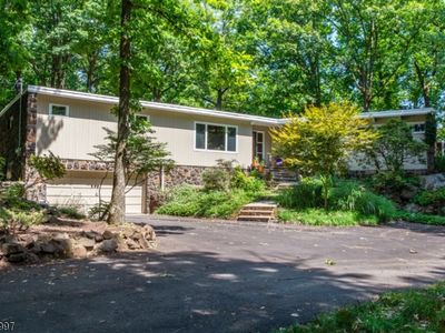 38 Old Rifle Camp Rd, Woodland Park, NJ, 07424