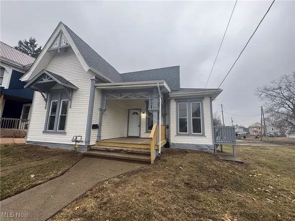 1181 Ridge Ave, Zanesville, OH 43701