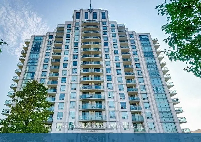 8 Rosebank Dr #1N — Photo 1