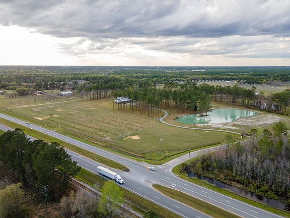 3rd image of 2469 Moore Xing